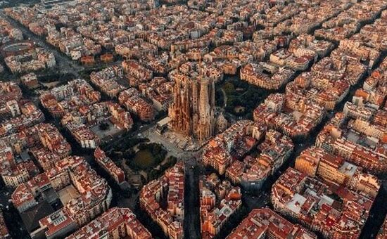 AKDENİZ TRİOSU (BCN-BGY)
