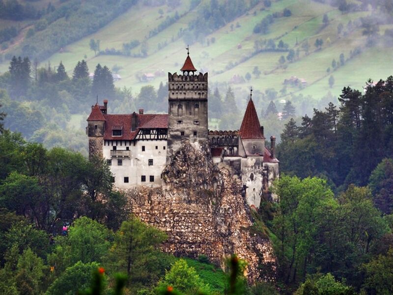 Yılbaşı Bükreş - Transilvanya Şatolar Turu - 2 Gece 4 Gün